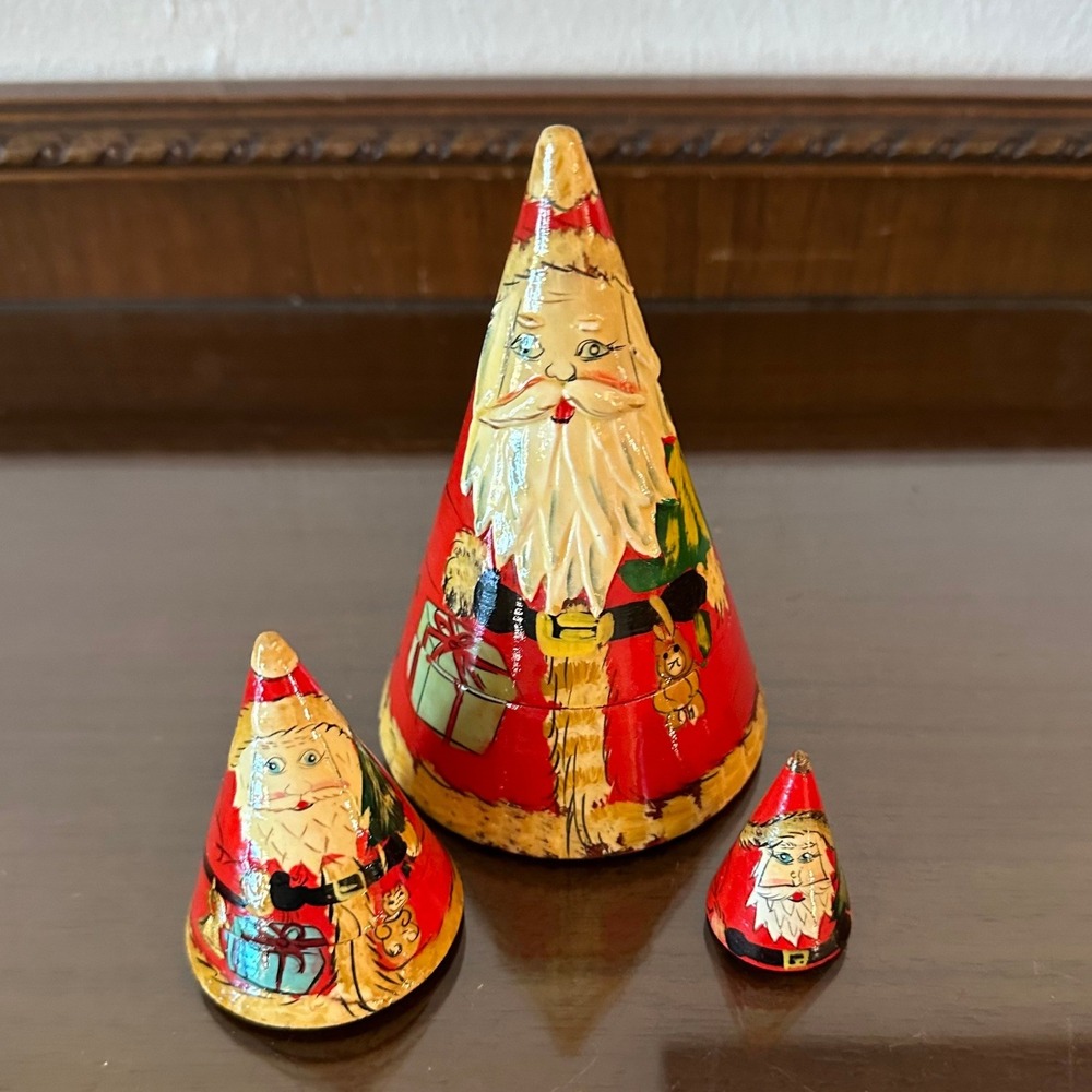 Vintage 1993 Albert E Price Wood Santa Nesting Dolls 3 Piece Set Conical Shape
